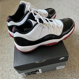 Air Jordan 11 Retro low gs